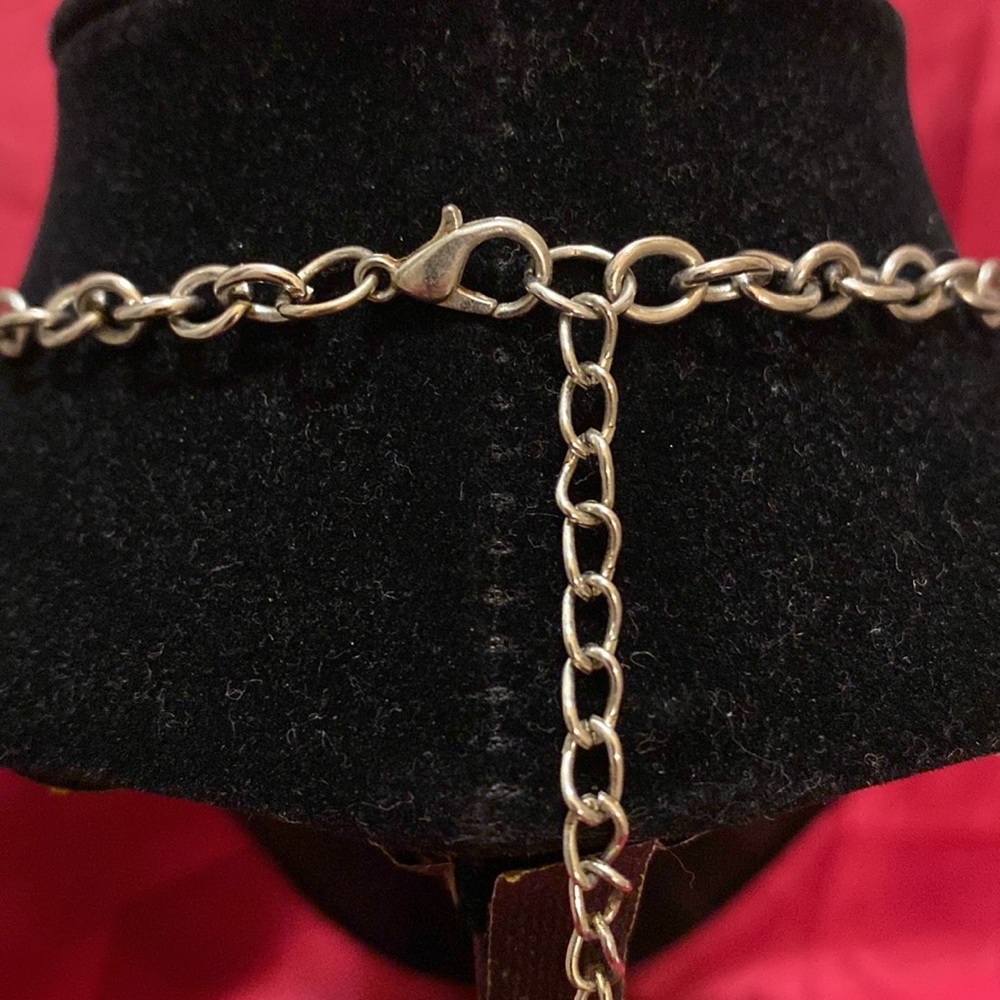 Costume Jewelry - Picture 2 of 4